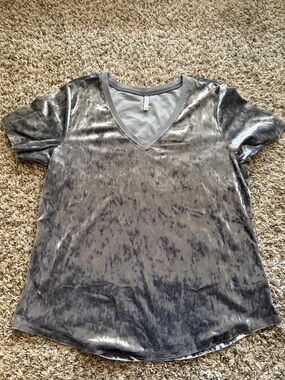 Z Supply Silver Crushed Velvet V-Neck Short Sleeve Tee